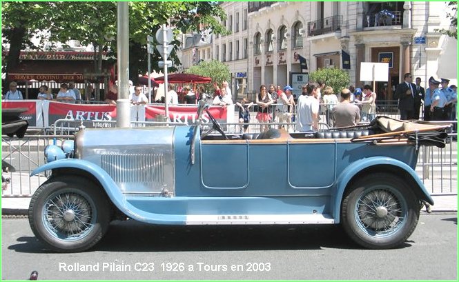 Rolland Pilain C23 de 1926 ici place Jean Jaurés a Tours en 2003